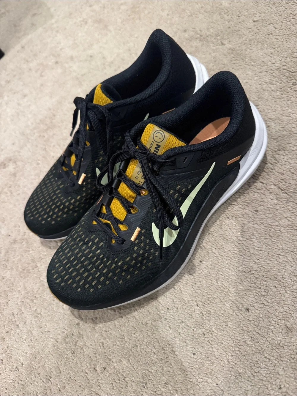 Nike Winflo 10 Men’s Running Shoes - Black with Yellow and Pale Green Accents